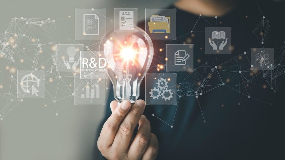 بررسی بازارهای جهانی صنعت آبکاری و تزریق پلاستیک: تحلیل روندها، فرصت‌ها، و چالش‌های بازارهای جهانی