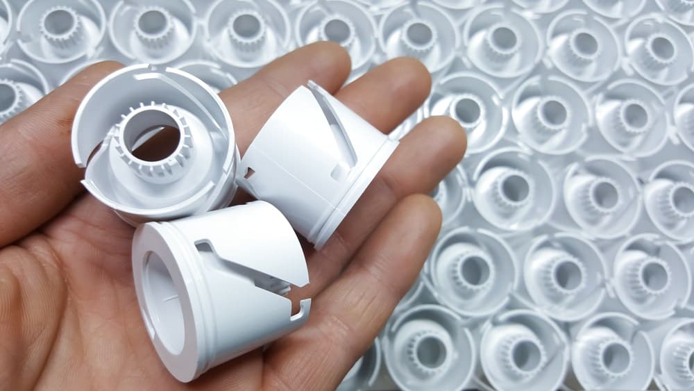 تزریق پلاستیک و کاربرد آن در تولید محصولات بسته‌بندی زیست‌پذیر